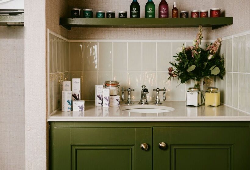 בית מלון כפרי Marine Troon