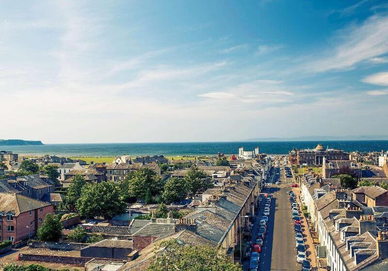 בית מלון כפרי Mercure Ayr