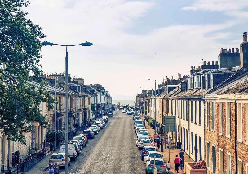 בית מלון כפרי Mercure Ayr