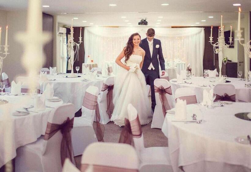 ホテル Mercure Milton Keynes