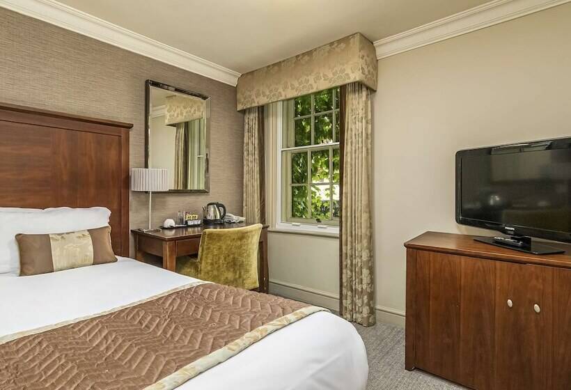 בית מלון כפרי Mercure Salisbury White Hart