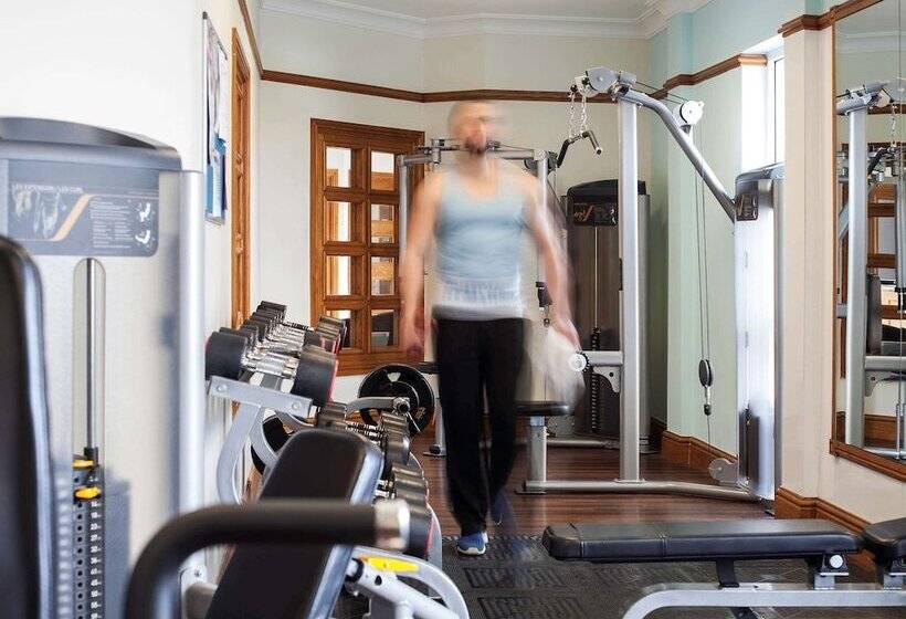 ホテル Mercure St Albans Noke