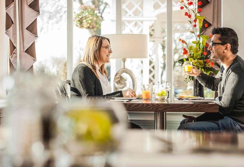 ホテル Mercure St Albans Noke