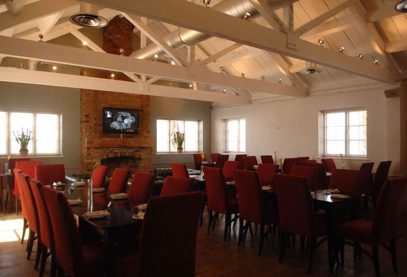 ホテル Mercure St Albans Noke