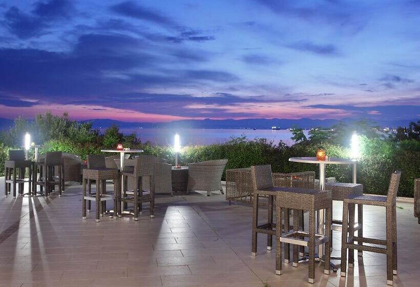 호텔 Messinian Bay