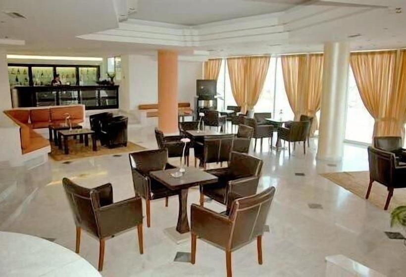 호텔 Messinian Bay