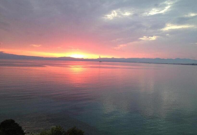 호텔 Messinian Bay