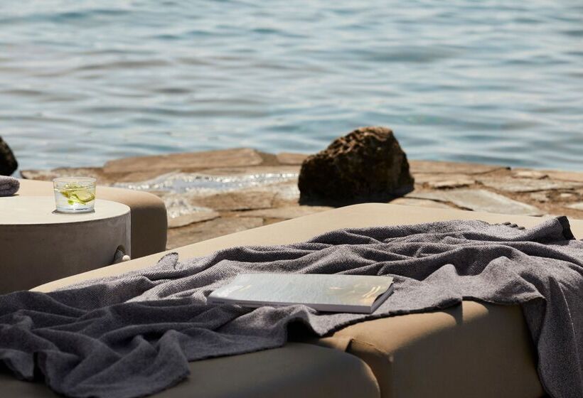 Minos Beach Art Hotel, A Member Of Design Hotels