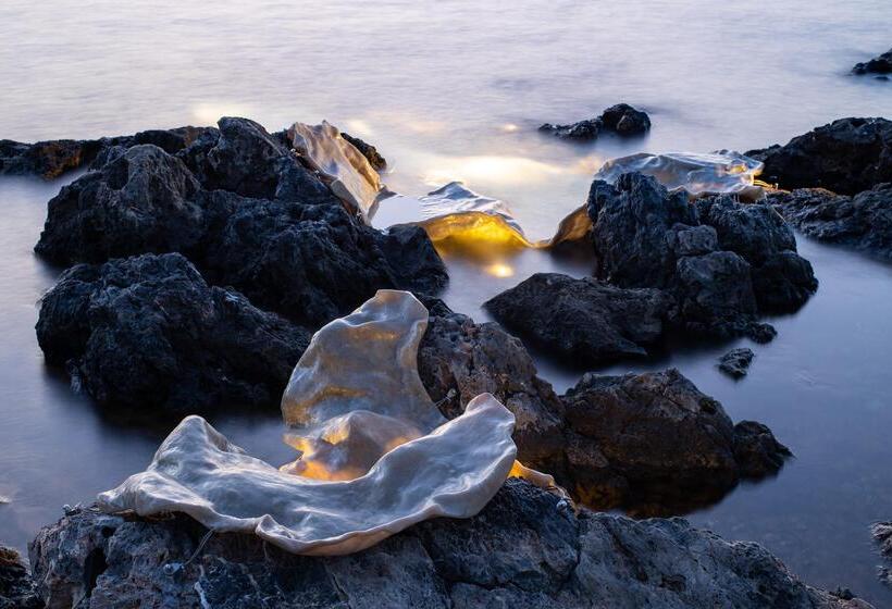 Minos Beach Art Hotel, A Member Of Design Hotels