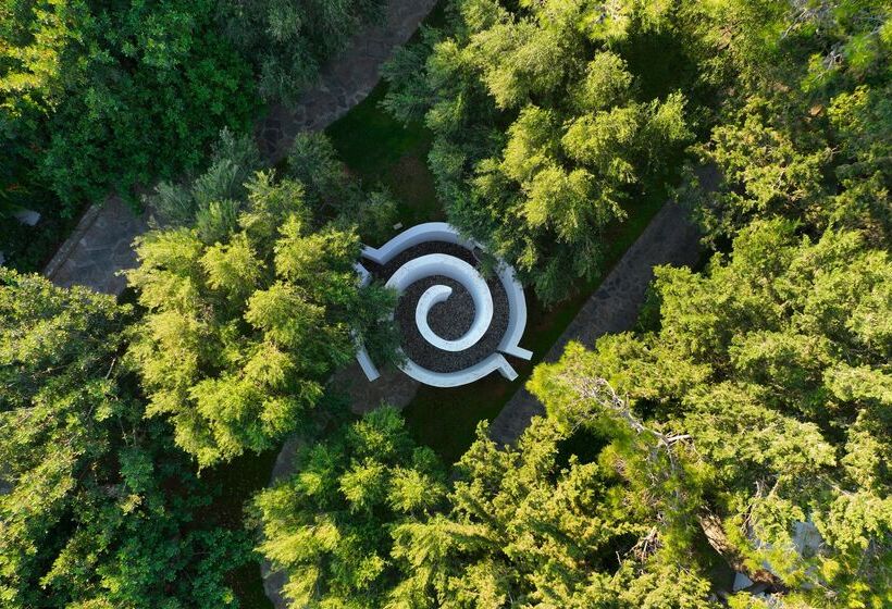 Minos Beach Art Hotel, A Member Of Design Hotels