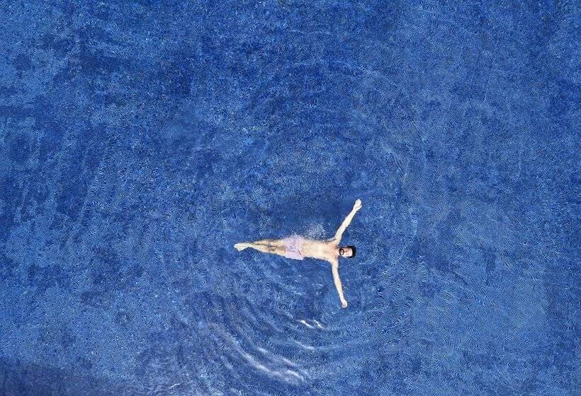 Minos Beach Art Hotel, A Member Of Design Hotels