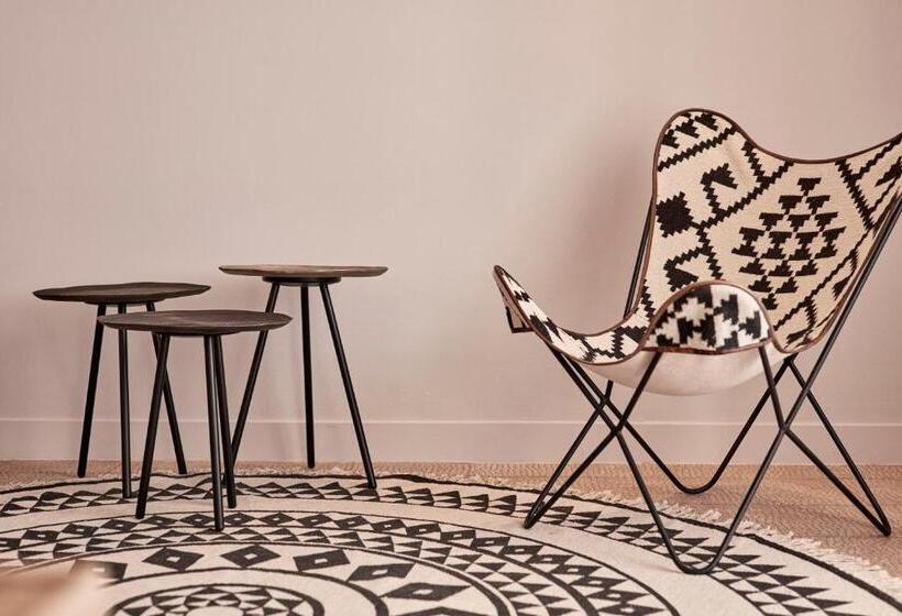 Minos Beach Art Hotel, A Member Of Design Hotels