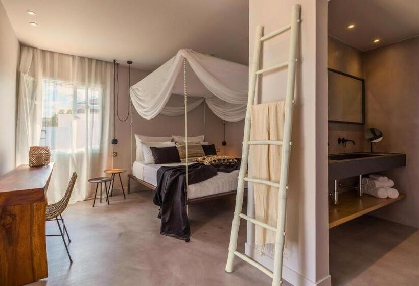 Minos Beach Art Hotel, A Member Of Design Hotels