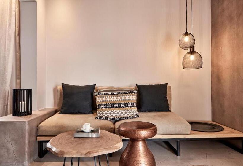 Minos Beach Art Hotel, A Member Of Design Hotels
