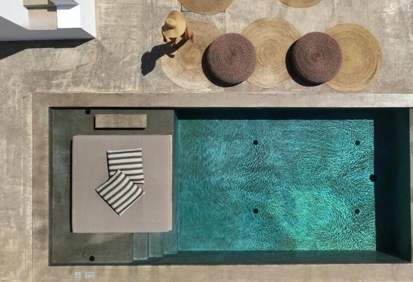 Minos Beach Art Hotel, A Member Of Design Hotels