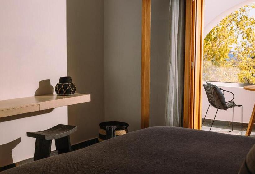 Minos Beach Art Hotel, A Member Of Design Hotels