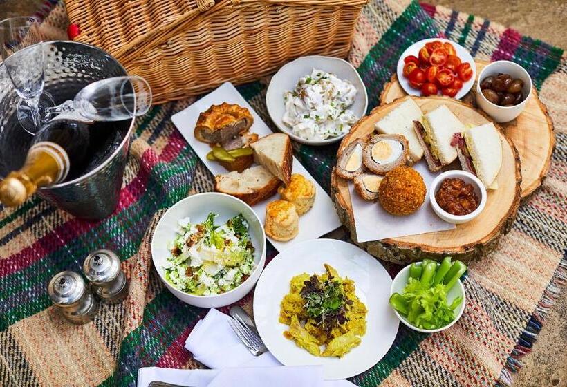 Отель Minster Mill