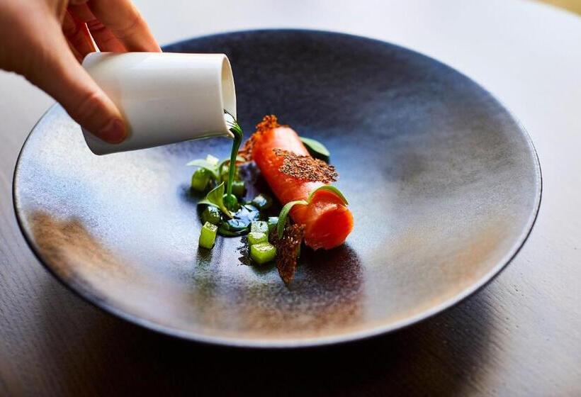 Отель Minster Mill