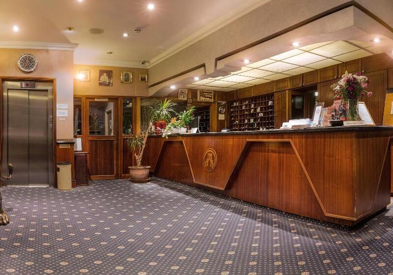 فندق Mitre House