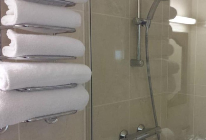 Отель Mourne Country