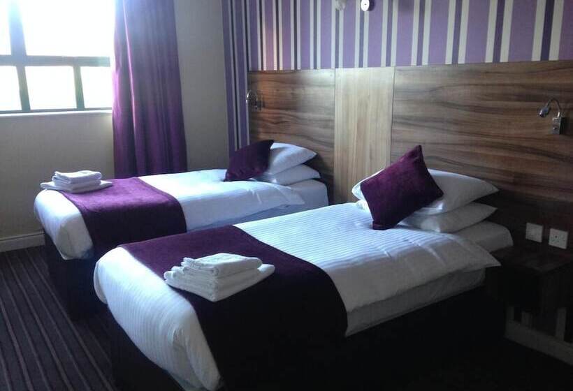 Отель Mourne Country