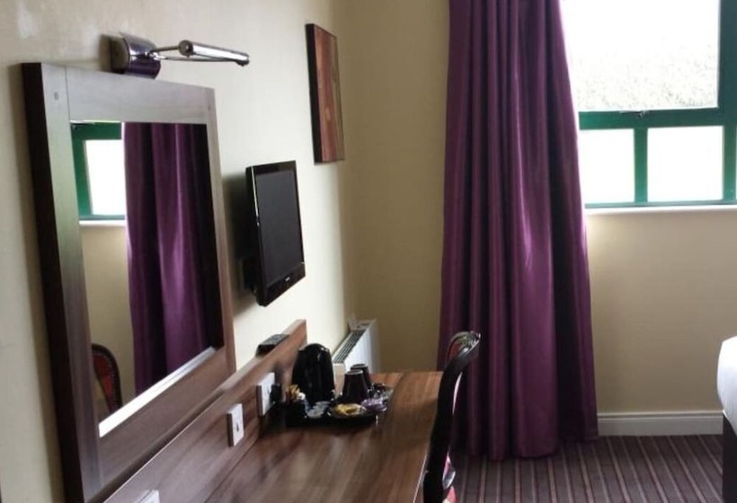 Отель Mourne Country