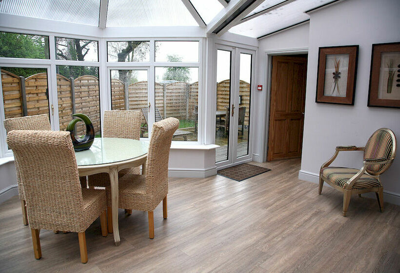 فندق Moxhull Hall