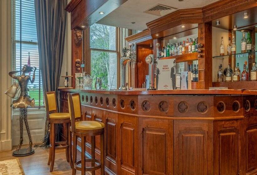 Отель Muthu Newton