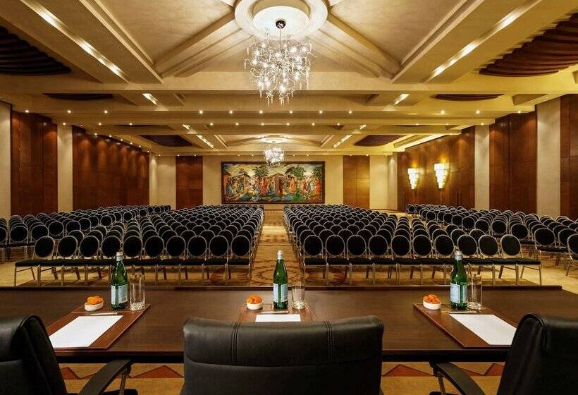 Mövenpick Ambassador Hotel Accra