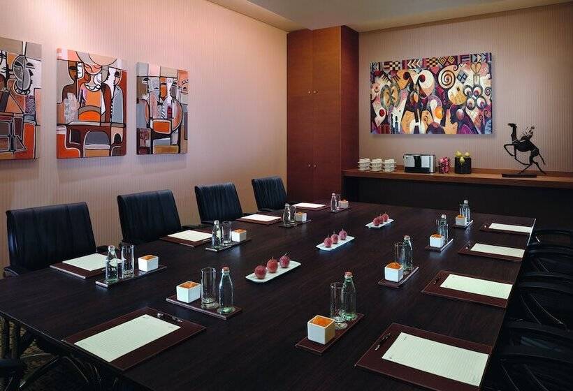 Mövenpick Ambassador Hotel Accra