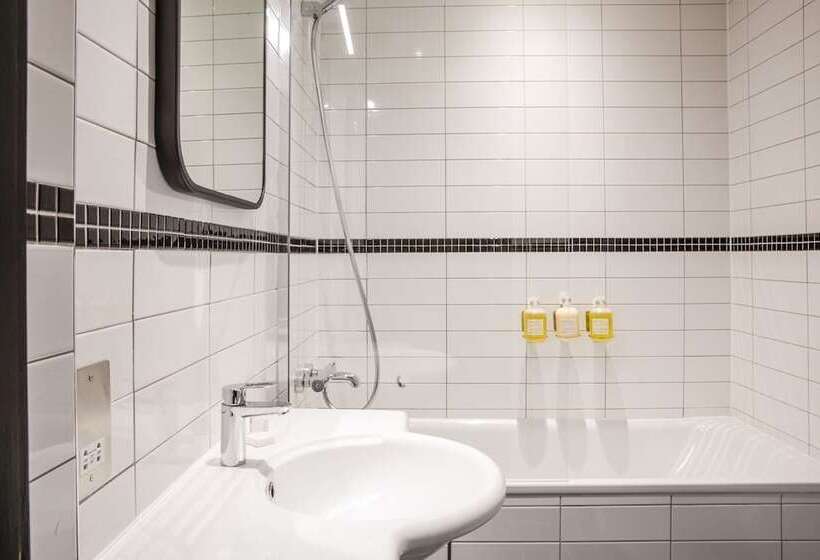 בית מלון כפרי Numa London Bloomsbury