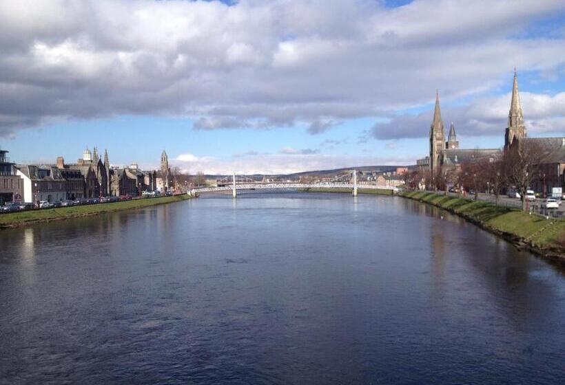 בית מלון כפרי Nethybridge