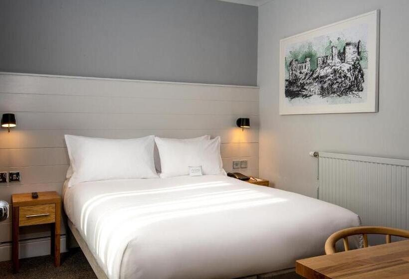 North Lakes Hotel And Spa