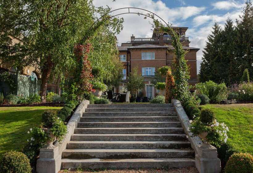 ホテル Oatlands Park