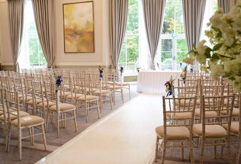 ホテル Oatlands Park