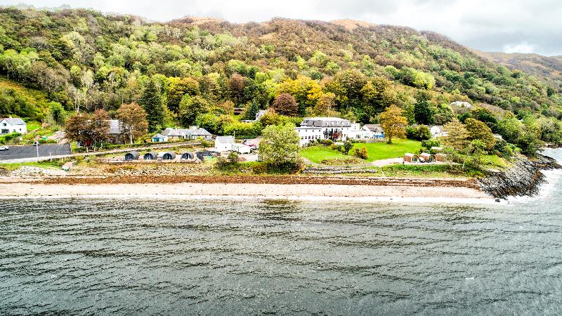 Onich Hotel & Lochside Beach Pods