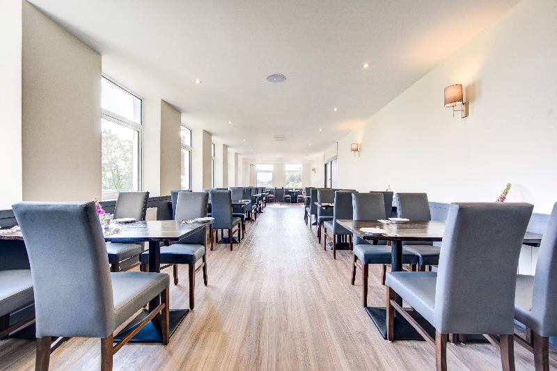 Onich Hotel & Lochside Beach Pods