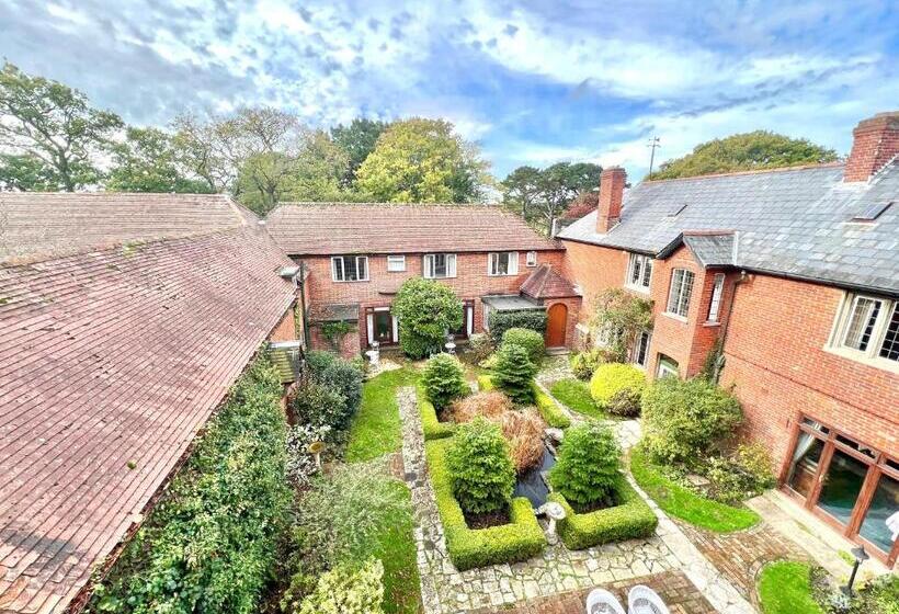 Отель Passford House