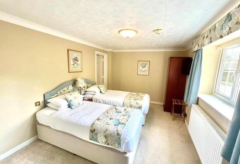 Отель Passford House