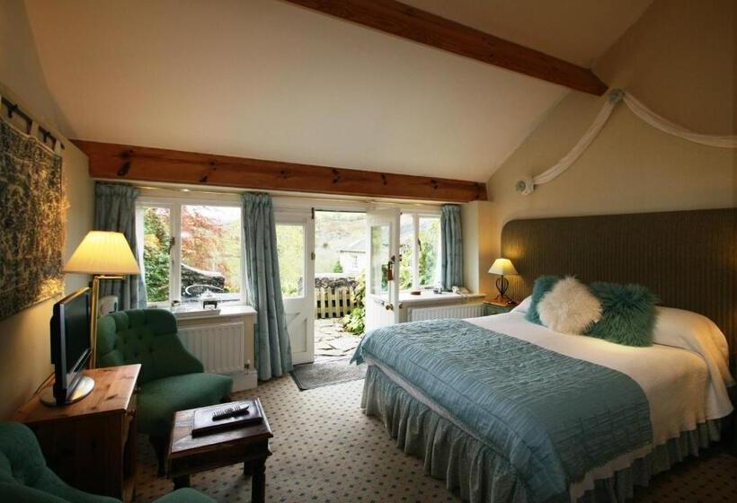 ホテル Pen Y Dyffryn Country