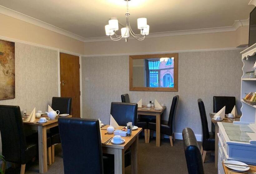 호텔 Philmar Guest House