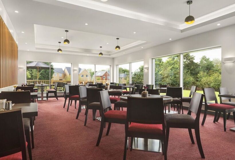 Отель Ramada Milton Keynes