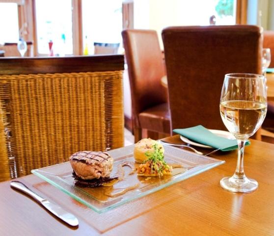 Отель Redesdale Arms