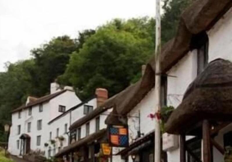 ホテル Rising Sun