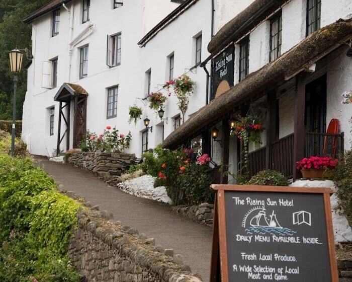 ホテル Rising Sun