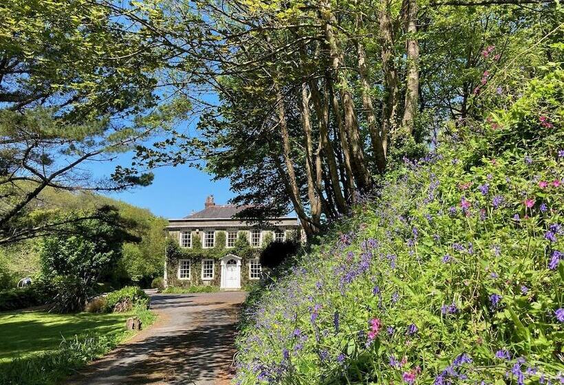 ホテル Rose In Vale Country House