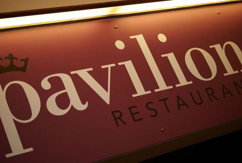 ホテル Royal Clifton