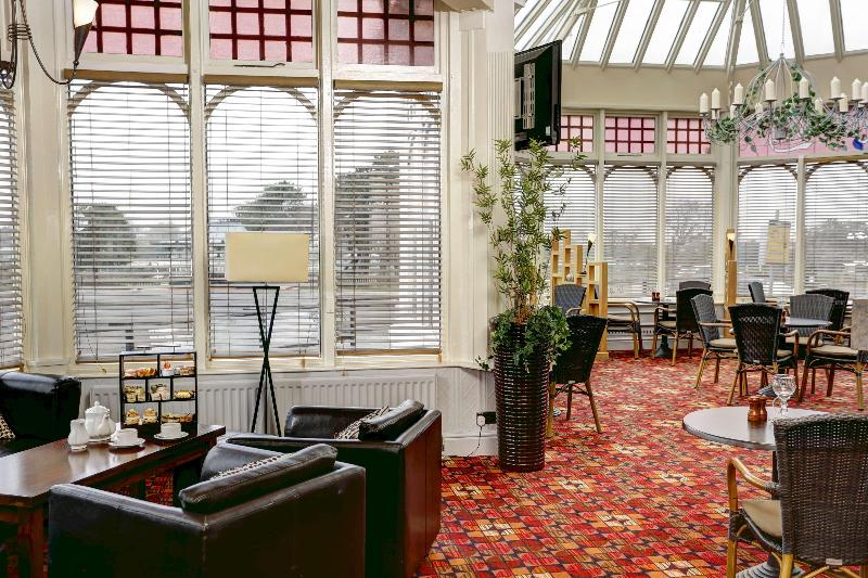 ホテル Royal Clifton