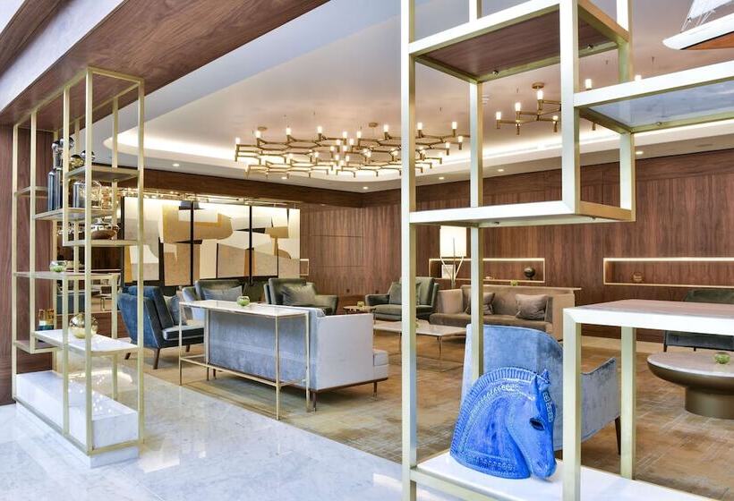 هتل Royal Lancaster London