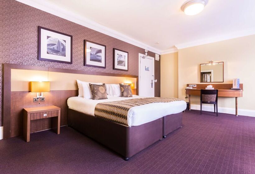 Royal Station Hotel  Part Of The Cairn Collection